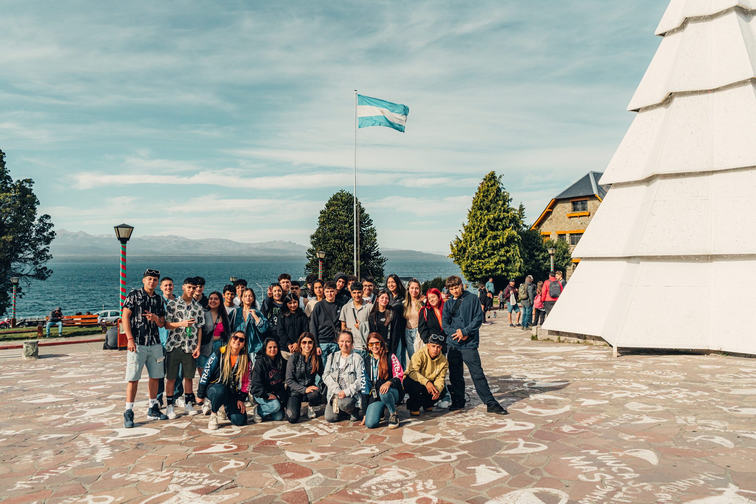 Grupo de estudiantes en gira de estudio